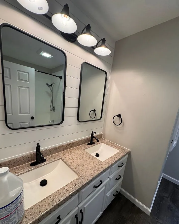 Bathroom double vanity with clean mirrors and counter